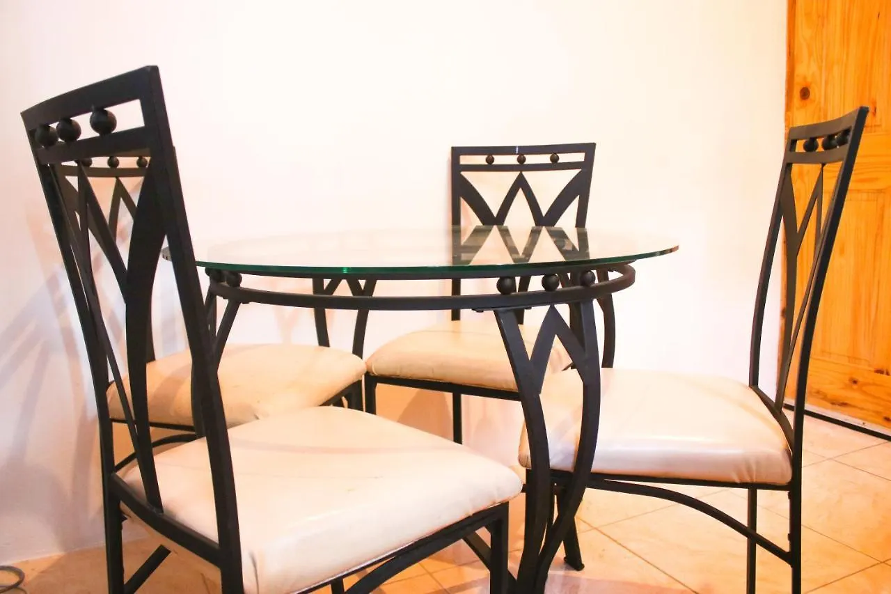 Van Villa Guesthouse Negril 0*,  Jamaika